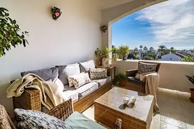 Ma - Elegant Apartment with Sea views