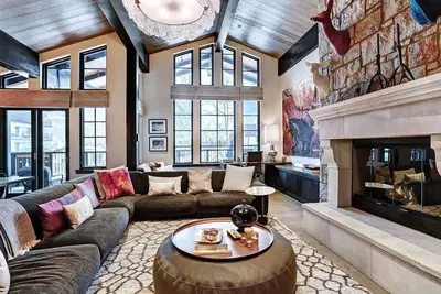 Image de Chalet de luxe avec ascenseur privé, pour 16 personnes! Reserve maintenant!