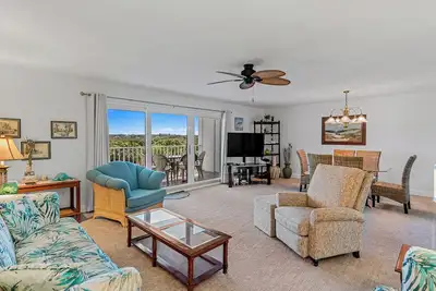 Image de Beach Cruisers gratuits! ! ! Villa de vacances Ii Condo w / Intracoastal View! # 302