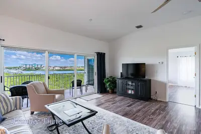 Image de Avantages gratuits inclus! ! ! Idéalement situé! ! Mariner's Point # 404 Condo Intracoastal Waterway