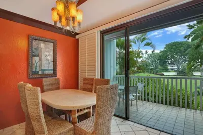 Image de Luxe Style+Modern Kitchen, Lanai to Lawn, WiFi, Washer/Dryer–Kiahuna Plantation #2152