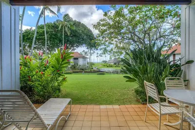 Image de Kauai Magic! Lanai to Lawn, Modern Kitchen, WiFi, Flat Screen–Kiahuna Plantation #2069