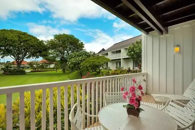 Image de Kauai Style Suite w/Luxe Kitchen, Furnished Lanai, WiFi–Kiahuna Plantation #2050