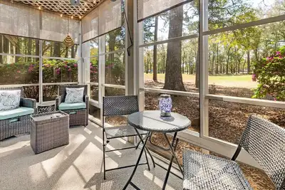 Image de Superbe condo avec vue sur le golf - 5 minutes de la plage de Pawleys Island