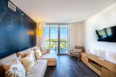 Luxueux deux chambres vue sur la voie navigable Intracoastal