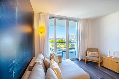 Image de Luxueux One Bedroom Intracoastal Waterway View