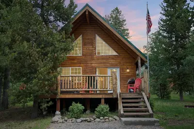 Kabino: Luxury Mountain Lodge, Hot Tub, près de Yellowstone et Harriman Park. . .
