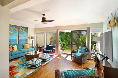 Image de Poipu rez de chaussée avec vue sur le jardin A / C dans la chambre à coucher * Manualoha 502 *
