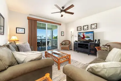Fairway Villas Waikoloa O21 - Magnifique 2 chambres, 2 salles de bain avec vue sur le lac! !