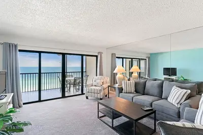 Image de Avantages gratuits inclus! *** Reflections # 702 Condo Beach Front ***