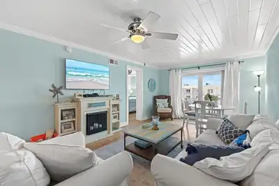 Image de Condo offre une vue magnifique sur l'océan avec des tonnes de commodités