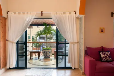 Image de Spacieux, spacieux et confortable appartement au 2ème étage grande cuisine et salle à manger