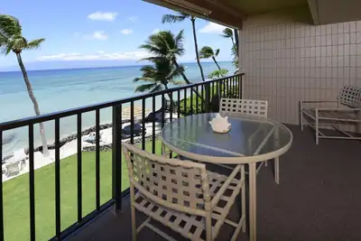 Image de Direct Ocean Front! Récemment rénové! Couchers de soleil gratuits tous les soirs! Vues impressionnantes!