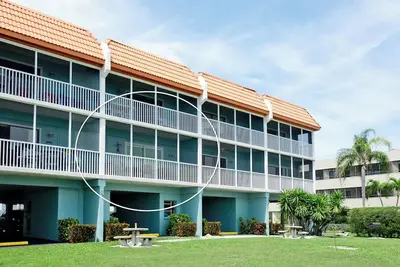 Image de Pelican Cove 11 - Condo 2 Bedroom view 2 baie / baignoire, occupation maximale de 4 personnes.
