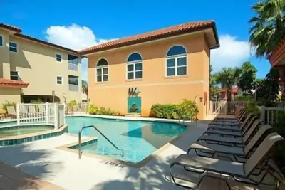 Image de Bradenton Beach Club 247 - Condo 3 chambres / 2 salles de bain, occupation maximale de 6 personnes.