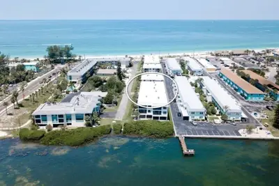 Image de Golfe Montre 111 - Condo 2 Chambre / 2 Golfe Bath Bay accès, occupation maximale de 4 personnes.