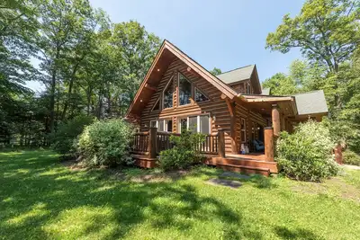 Image de District Creek - Lake Access Home, idéal pour le canoë et le kayak