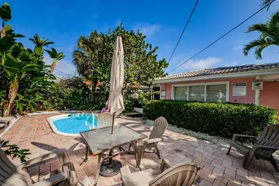 Image de Sea Breeze Beach House - Piscine privée, 3 Bdrs, 30 secondes au sable