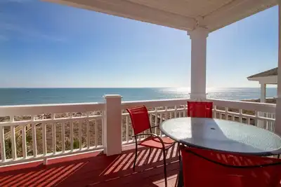 Image de Parfait pour votre réunion de famille, terrasses privées, piscine, ascenseur, beaucoup de places de parking!