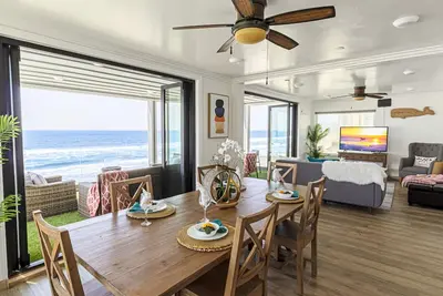 Image de Location de vacances au bord de la mer à Oceanside, décorée par un designer et équipée