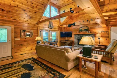 Image de Chalet Tess dans la communauté Gated Smoky Mountain Retreat