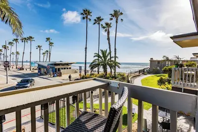 Image de En condo Laveuse & SÉCHEUSE! Cottage de luxe face à la plage! Écoutez les vagues. D4-Phare sur le rivage