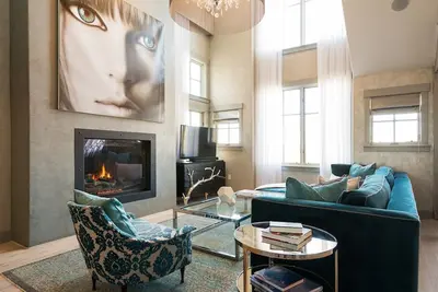 Image de Chalet de ski chic avec un décor ultra-moderne - télésiège sur place, conciergerie, service de navette en hiver