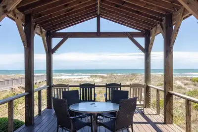 Image de Confortable 4 chambres, 4 et 1/2 salle de bain maison en bord de mer parmi les dunes