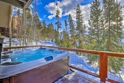 Breck Home avec bain à remous - minutes de la rue Main et de la télécabine!