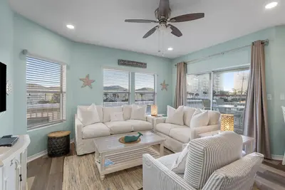 Image de Condo # 9211 est un 2 Beach Walk Beach ** Près de la piscine et des bains à remous!