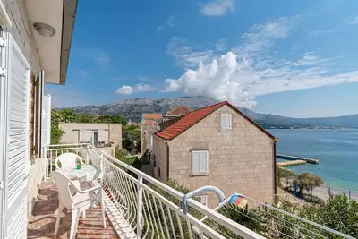 Image de Appartement d'une chambre avec le balcon et la vue sur le mer Korcula (A-10051-b)