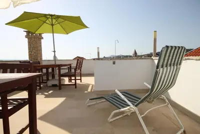 Image de Maison de vacances avec WiFi Kukljica, Ugljan (K-8251)