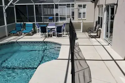 Image de Pool home dans la communauté populaire Hampton Lakes sur la route 27, minutes à Disney