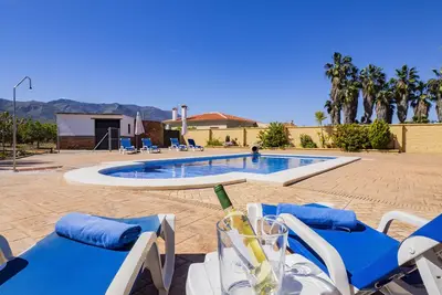 Image de Cubo's Finca La Viña Angulo \/ Piscine privée \/ wifi \/ climatisation \/ parking \/ jardin privé