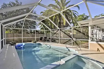 Image de Maison à 3 miles de Siesta Key - Marchez jusqu'à Gulf Gate!