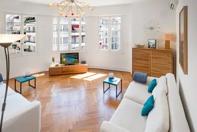 Image de Sunlight Properties Adeila: Apt de 2 ch, près de la plage avec 2 balcons et Ac