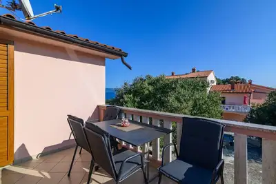 Image de Appartement d'une chambre avec la terrasse et la vue sur le mer Duga Luka (Prtlog), Labin (A-2335-d)