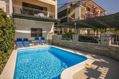 Image de Maison de vacances avec la piscine Podstrana, Split (K-7539)