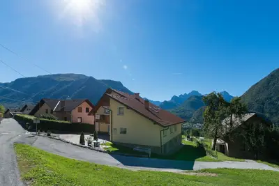 Image de Ela Apartments - 2, 1 chambre appartement dans le village alpin Dovje (3 personnes)