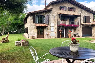 Image de Masia Cap del Roc avec vue magnifique sur la montagne