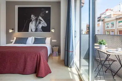 Image de Jazz-Inspired Apartment in Eixample in City Center