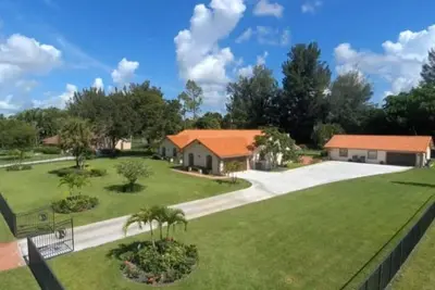 Image de Home Away From Home