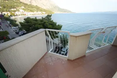 Image de Appartement de deux chambres prés de la plage Podgora, Makarska (A-6781-b)