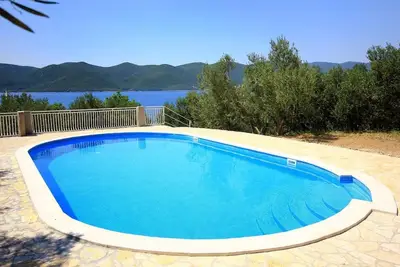 Image de Appartement d'une chambre avec la terrasse et la vue sur le mer Viganj, Peljesac (A-260-b)