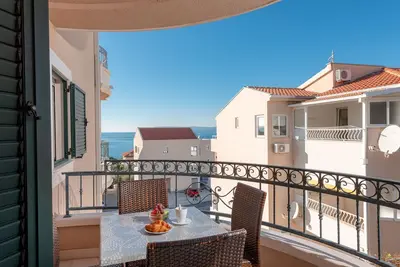 Image de Appartement de deux chambres avec le balcon et la vue sur le mer Tucepi, Makarska (A-3193-l)