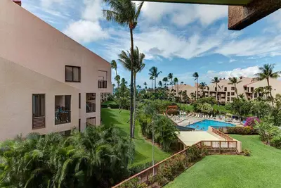 Image de Chic Upgrades+Great View! Modern Kitchen, WiFi, Washer/Dryer–Kamaole Sands 5302