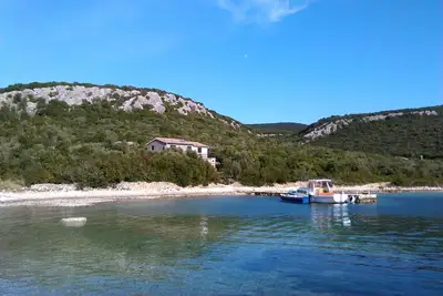 Image de Maison de pêcheur près de la mer Baie Kobiljak, Pasman (K-11391)