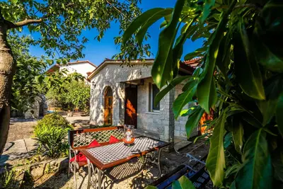 Image de Appartement de deux chambres avec la terrasse Krnica, Marcana (A-7357-b)