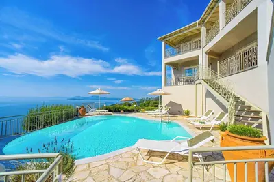 Image de Villa Seascape-Cette villa dispose d'une piscine privée avec vue panoramique sur la mer et Wi-Fi