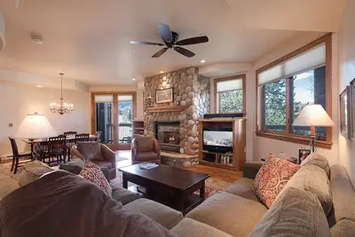 Image de Aucun Frais De Nettoyage ~ Cx325 des stations de montagne: Condo à la montagne avec rangement pour skis et chaussures